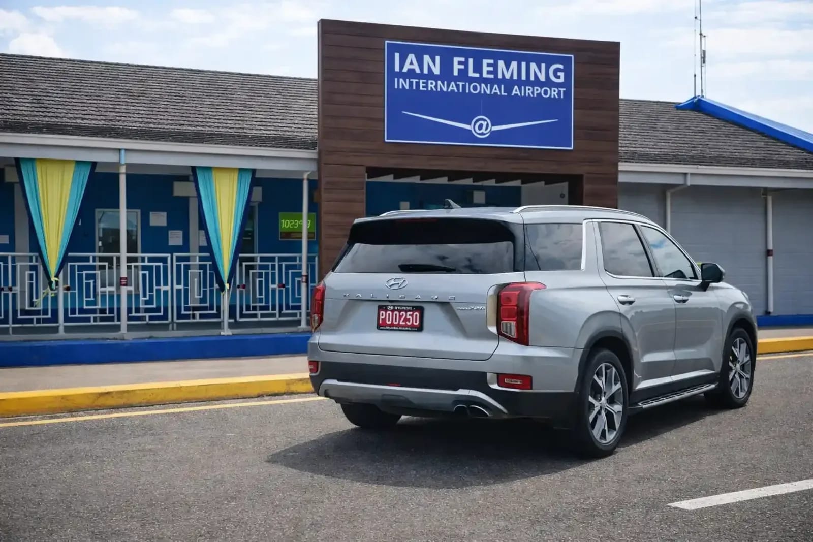 Ian Fleming International Airport (OCJ)