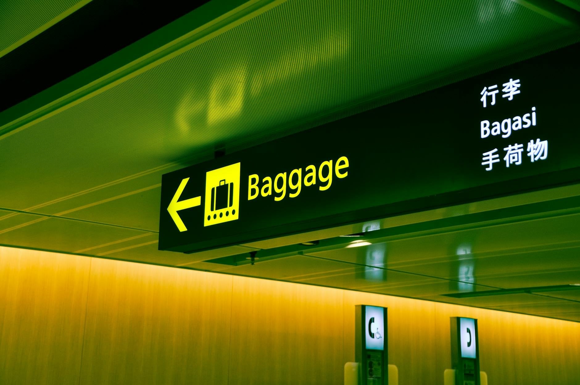 Getting Around Jamaica in 2026 - Your Complete Guide to Airport Transfers and Transportation