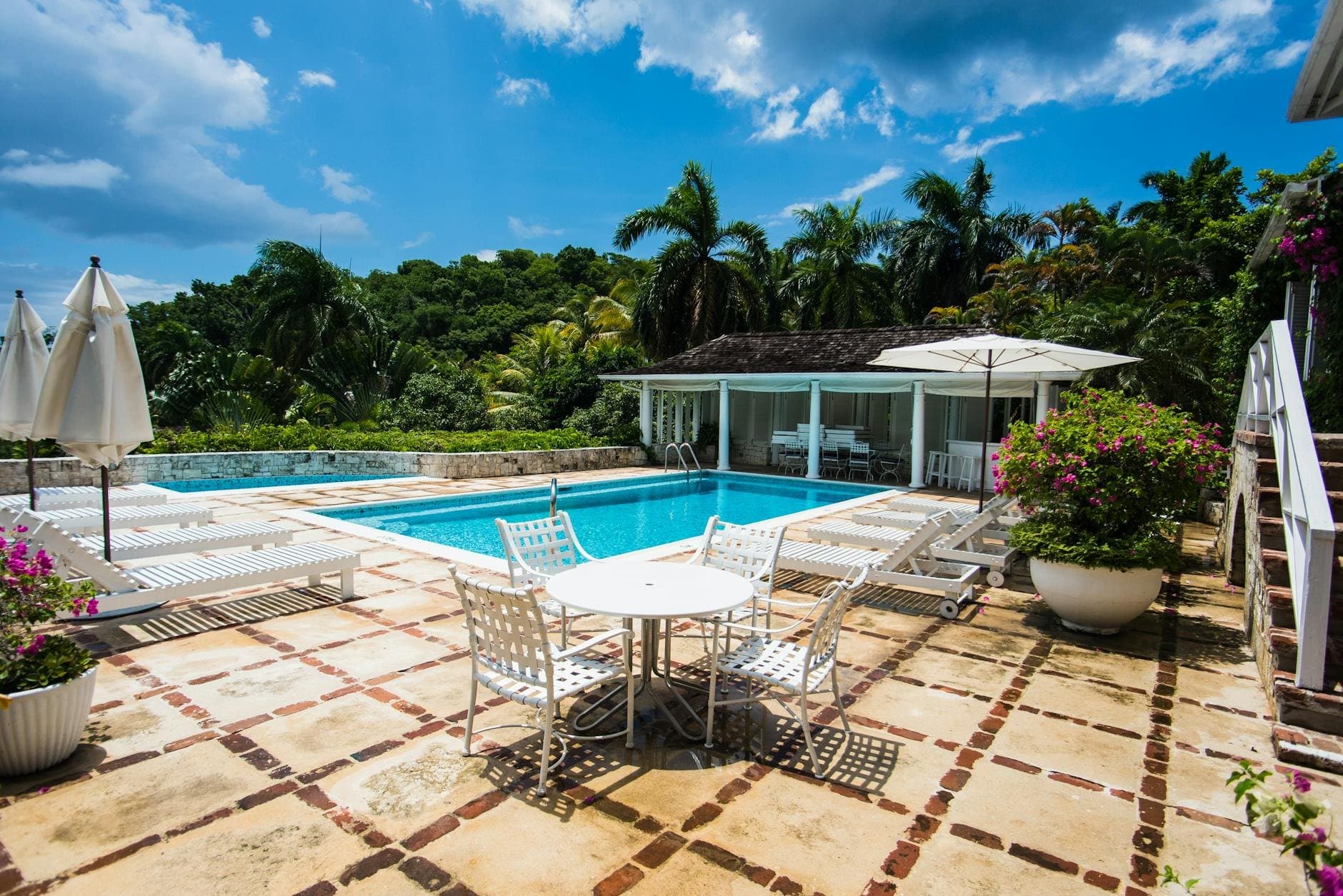 Private Transfers to Rose Hall: Jamaica's Luxury Corridor