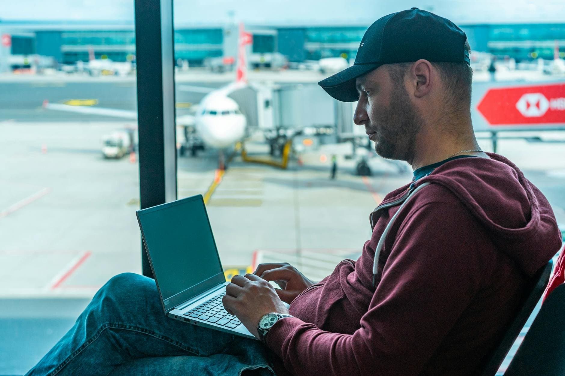 Why Starlink WiFi Changes Everything About Your Airport Transfer